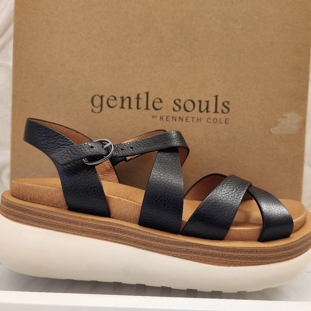Gentle Souls Black Leather "Rebha" platform sandals. NIB. Size 7